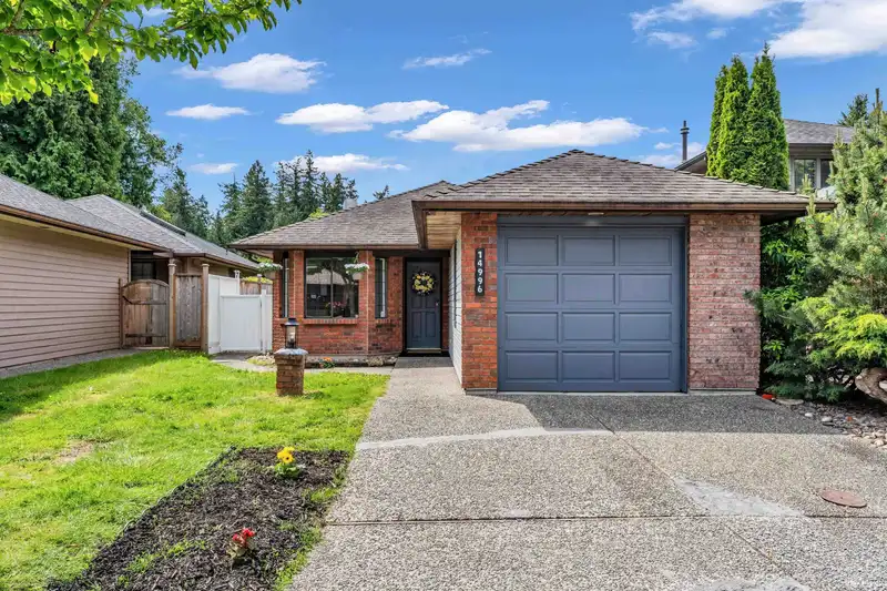 14996 SOUTHMERE CLOSE - photo 1 of 19