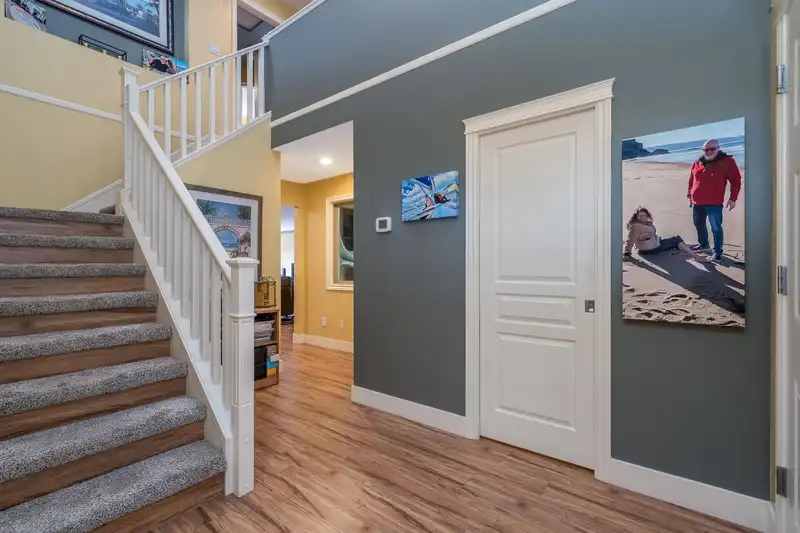 5846 167 STREET - photo 4 of 40