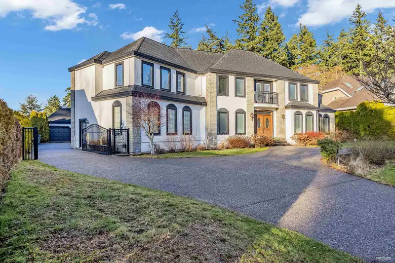 13371 21A AVENUE - photo 4 of 28