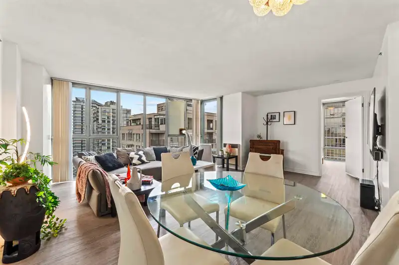 2102 930 CAMBIE STREET - photo 3 of 24