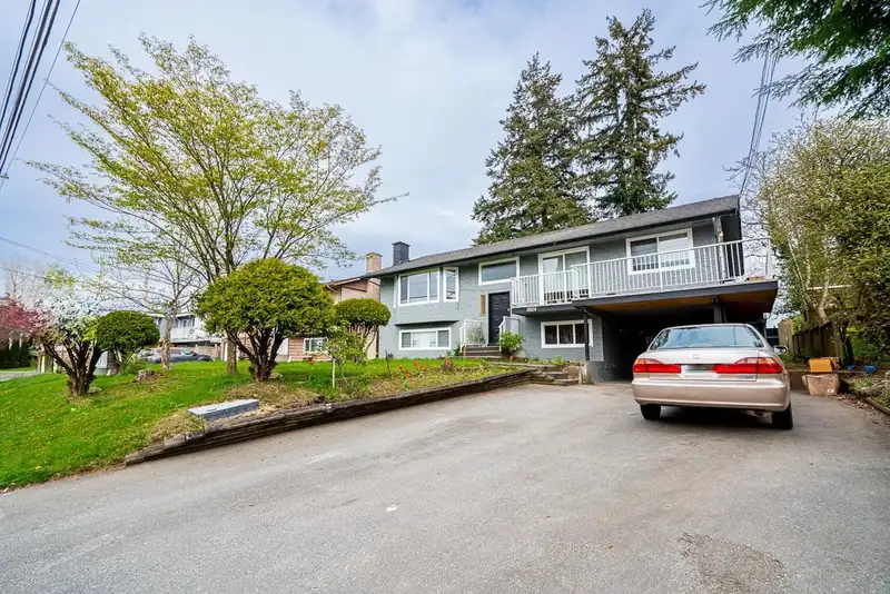 8824 116 STREET - photo 2 of 38