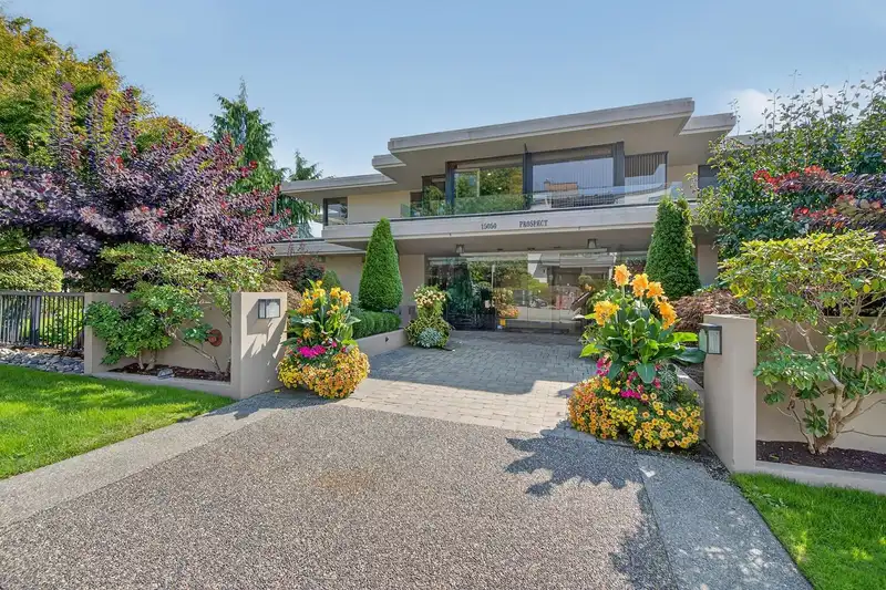 402 15050 PROSPECT AVENUE - photo 1 of 35