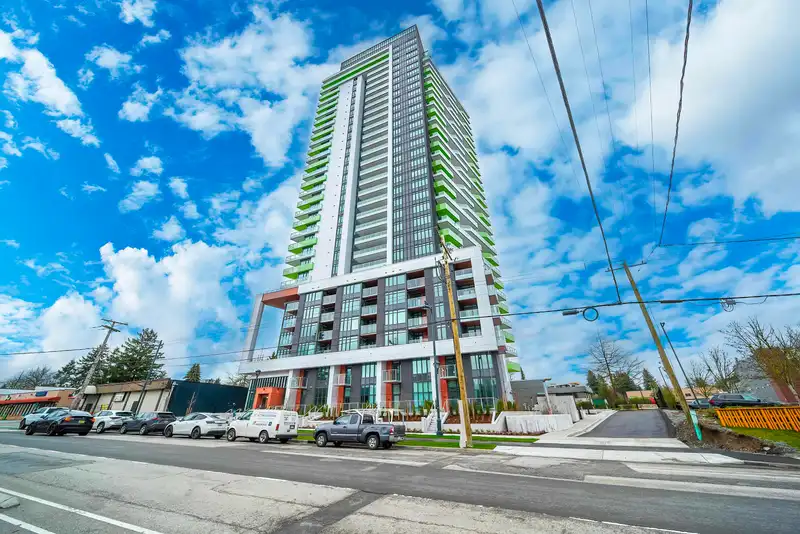 605 10428 WHALLEY BOULEVARD - photo 1 of 22