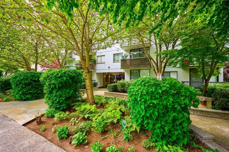 307 1146 HARWOOD STREET - photo 1 of 15