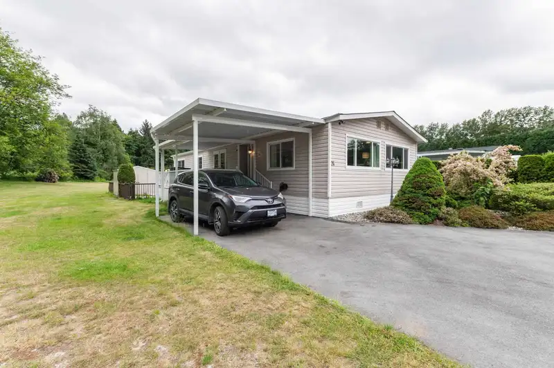 24 2270 196 STREET - photo 3 of 40