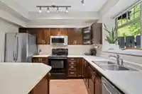 5 55 HAWTHORN DRIVE - thumbnail 14