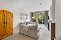 5 55 HAWTHORN DRIVE - thumbnail 8