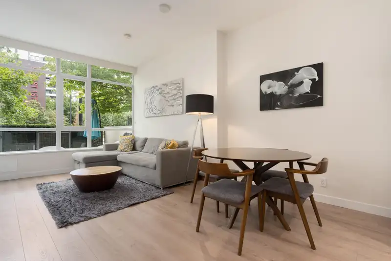1680 QUEBEC STREET - photo 4 of 25