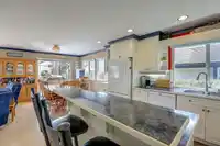 7852 167A STREET - thumbnail 10