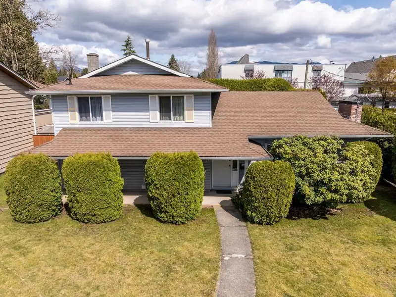 1615 CORNELL AVENUE - photo 2 of 40