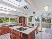 680 ST. ANDREWS ROAD - thumbnail 11