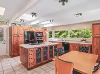 680 ST. ANDREWS ROAD - thumbnail 9