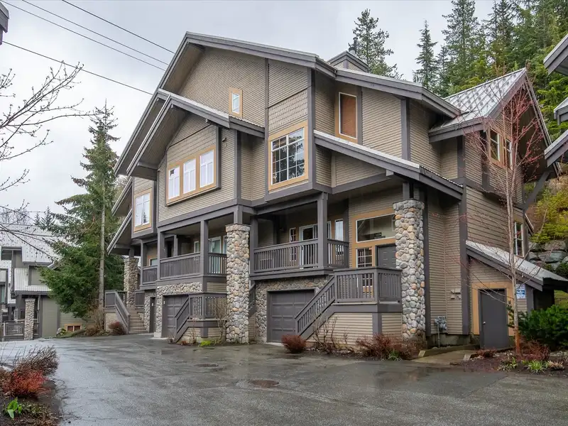 21 4501 BLACKCOMB WAY - photo 3 of 34