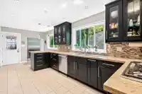 148 ROE DRIVE - thumbnail 16