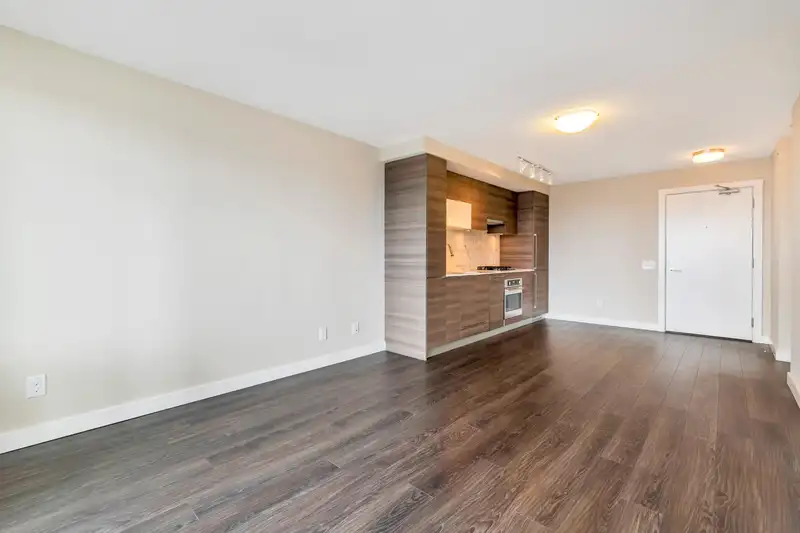 1407 602 COMO LAKE AVENUE - photo 2 of 9