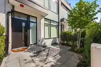 561 W 29TH AVENUE - thumbnail 31