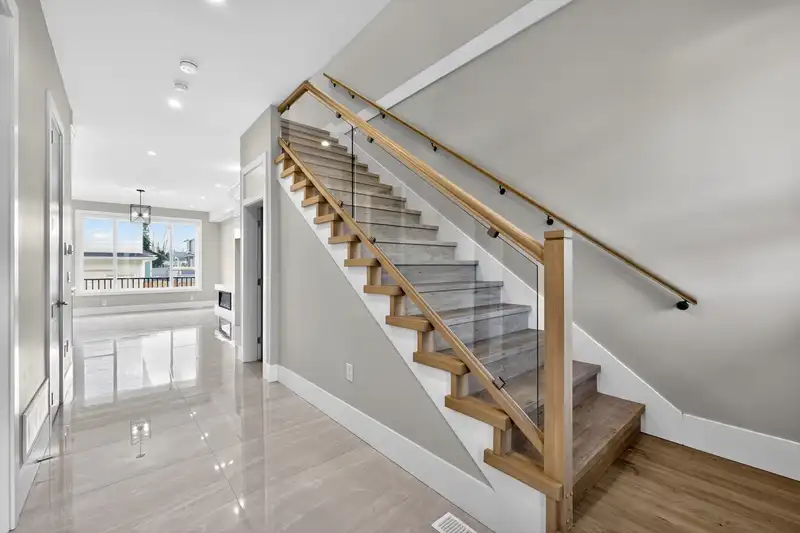 17116 1 AVENUE - photo 2 of 32