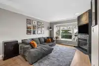 104 225 E 6TH STREET - thumbnail 3