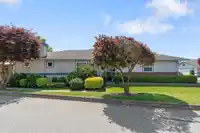 27 8889 212 STREET - thumbnail 1