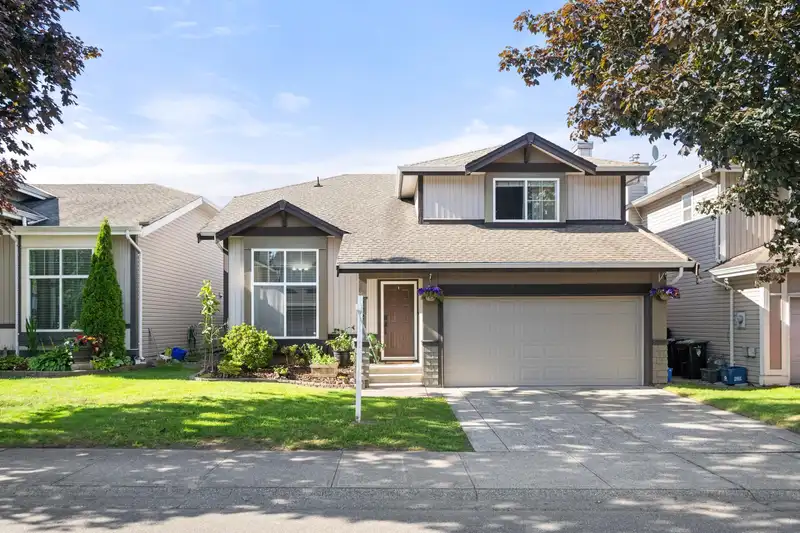 20251 93B AVENUE - photo 1 of 40