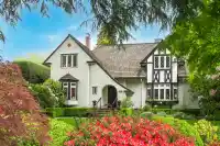 4388 ANGUS DRIVE - thumbnail 1