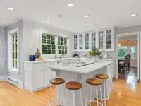 4388 ANGUS DRIVE - thumbnail 9