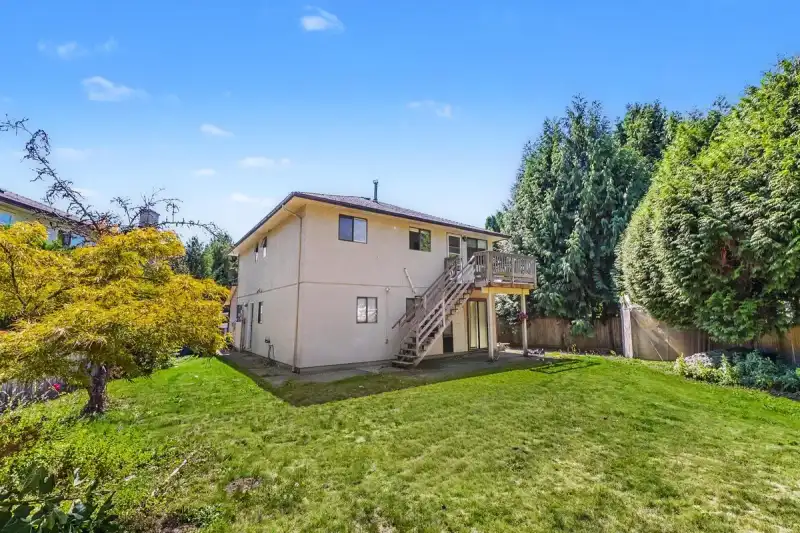 976 HOSMER COURT - photo 1 of 16
