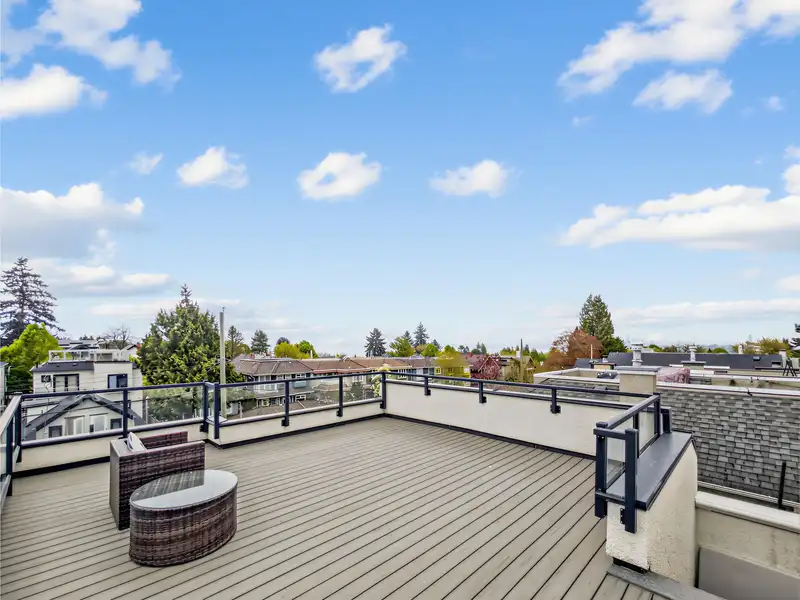 4555 W 9TH AVENUE - photo 3 of 40