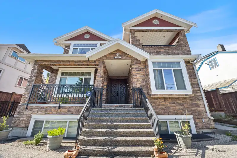 1711 SIXTH AVENUE - photo 1 of 40