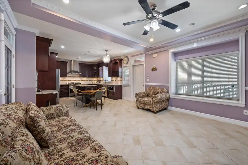1711 SIXTH AVENUE - photo 4 of 40