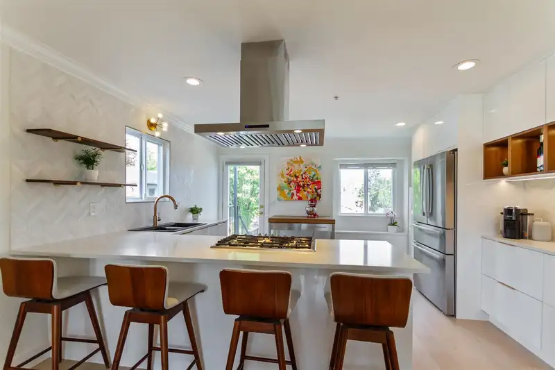 6450 ST. GEORGE STREET - photo 3 of 34