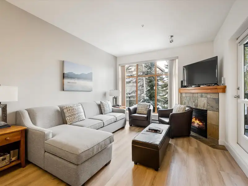 30 (50) 4355 NORTHLANDS BOULEVARD - photo 4 of 21