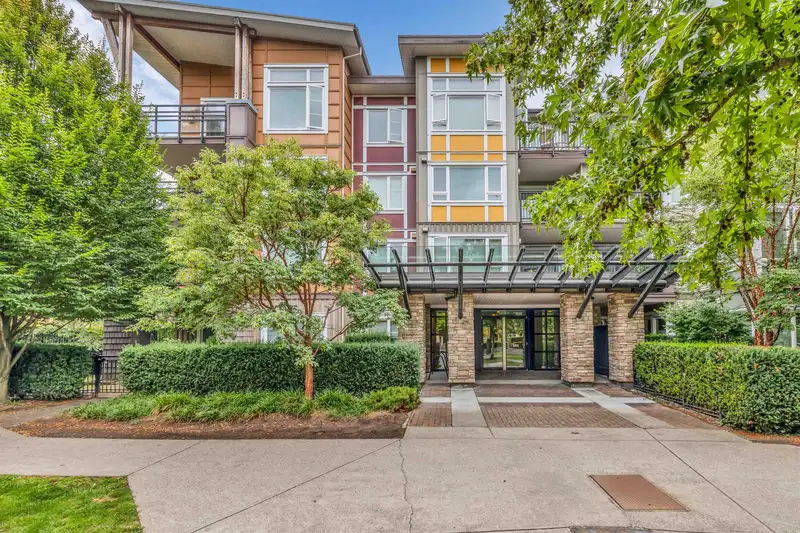 202 13740 75A AVENUE - photo 1 of 21