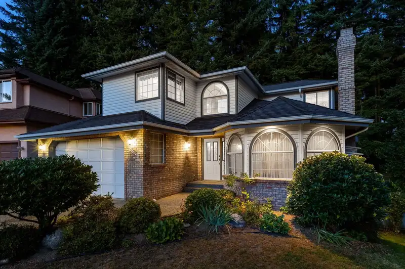 2826 THIMBLEBERRY COURT - photo 1 of 35