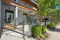 1 6233 LONDON ROAD - thumbnail 2