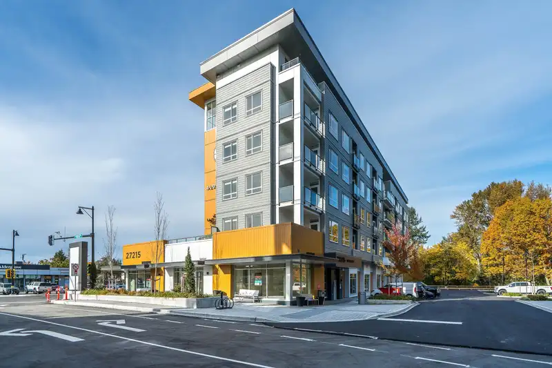 401 27215 ALDERGROVE TOWN CENTRE DRIVE - photo 1 of 27