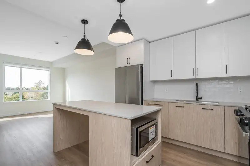 401 27215 ALDERGROVE TOWN CENTRE DRIVE - photo 4 of 27
