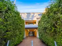 313 975 E BROADWAY - thumbnail 27