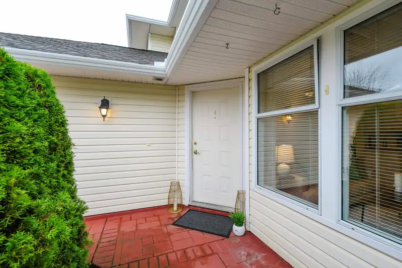 68 21928 48 AVENUE - photo 4 of 39