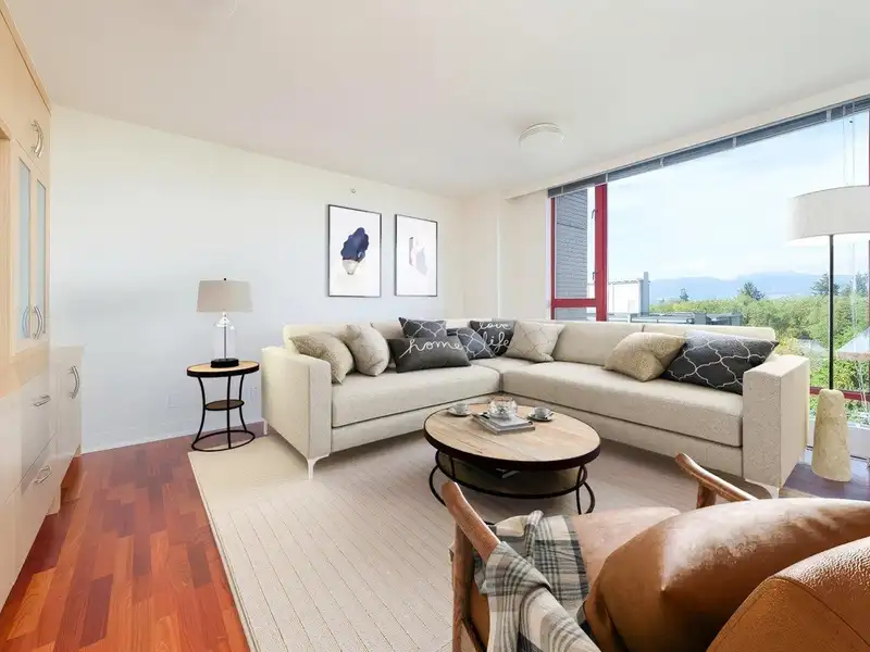 802 2108 W 38TH AVENUE - photo 4 of 40