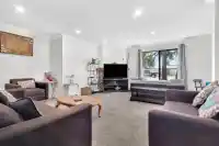 101 13291 70B AVENUE - thumbnail 3