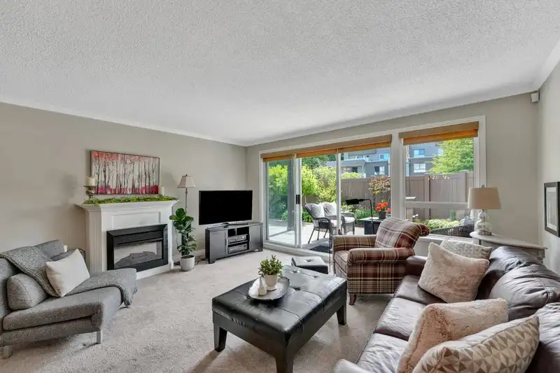 111 1840 E SOUTHMERE CRESCENT - photo 2 of 36