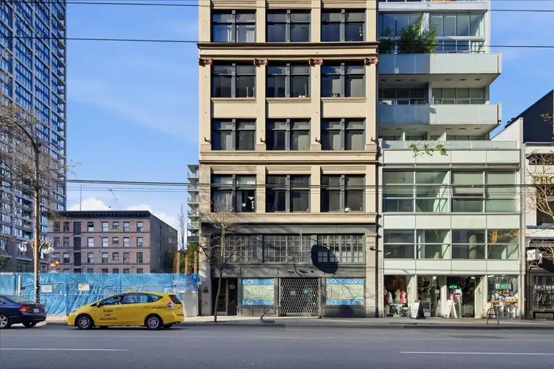 605 53 W HASTINGS STREET - photo 1 of 37