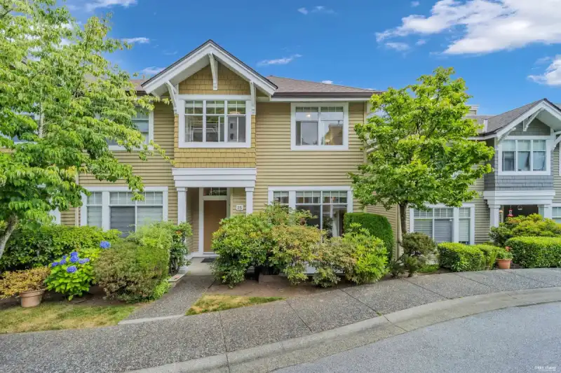 25 5298 OAKMOUNT CRESCENT - photo 1 of 36