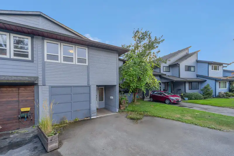 2668 STELLAR COURT - photo 2 of 34
