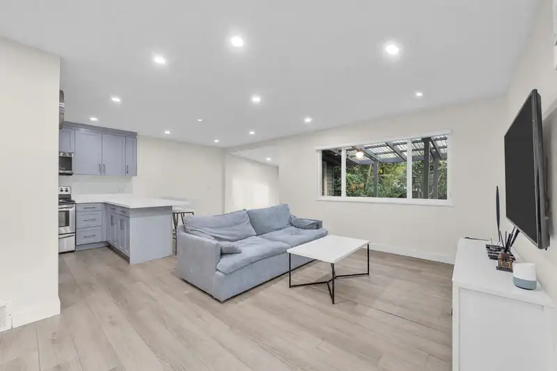 2668 STELLAR COURT - photo 4 of 34