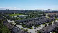 21090 83A AVENUE - thumbnail 2
