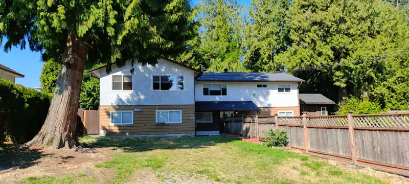 9687 131 STREET - photo 2 of 38