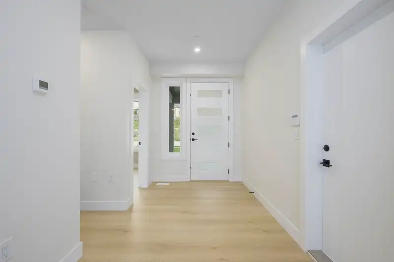 23349 CROSS ROAD - photo 2 of 40