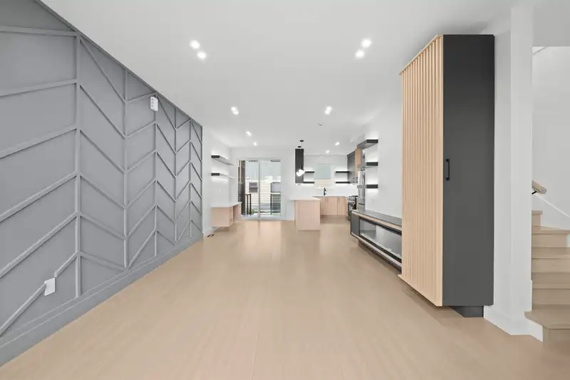 2 314 NELSON STREET - photo 4 of 29